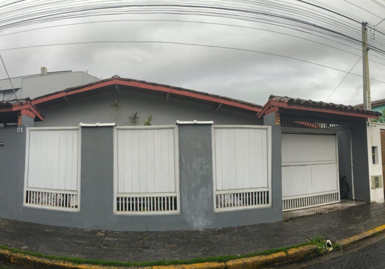 Casa 51 Hostel Ubatuba Dış mekan fotoğraf